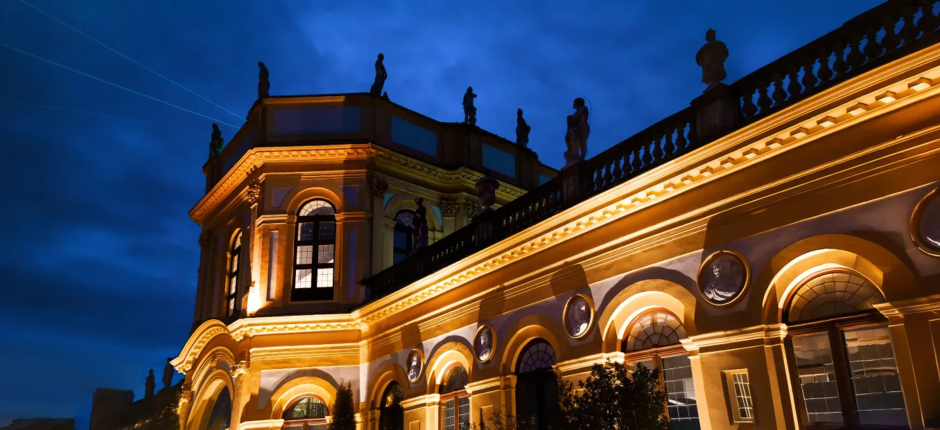 Fine Art Cityscape Photography - Blaue Stunde in der Orangerie